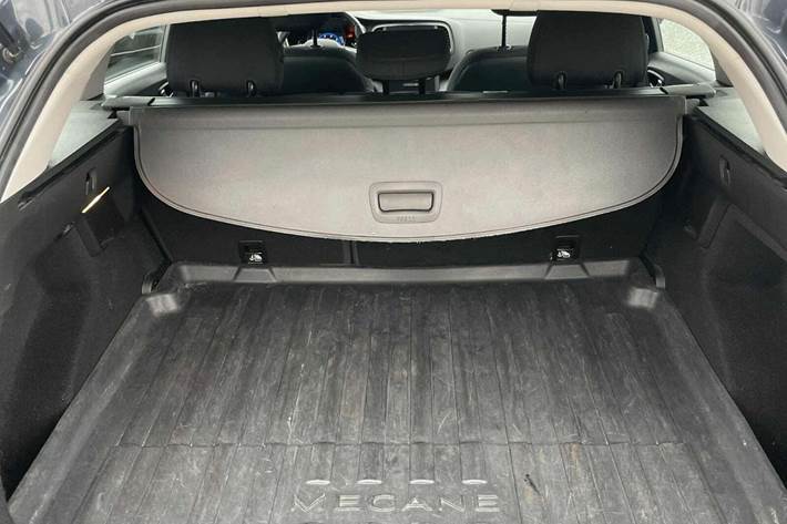 Blå Renault Megane IV fra 2017