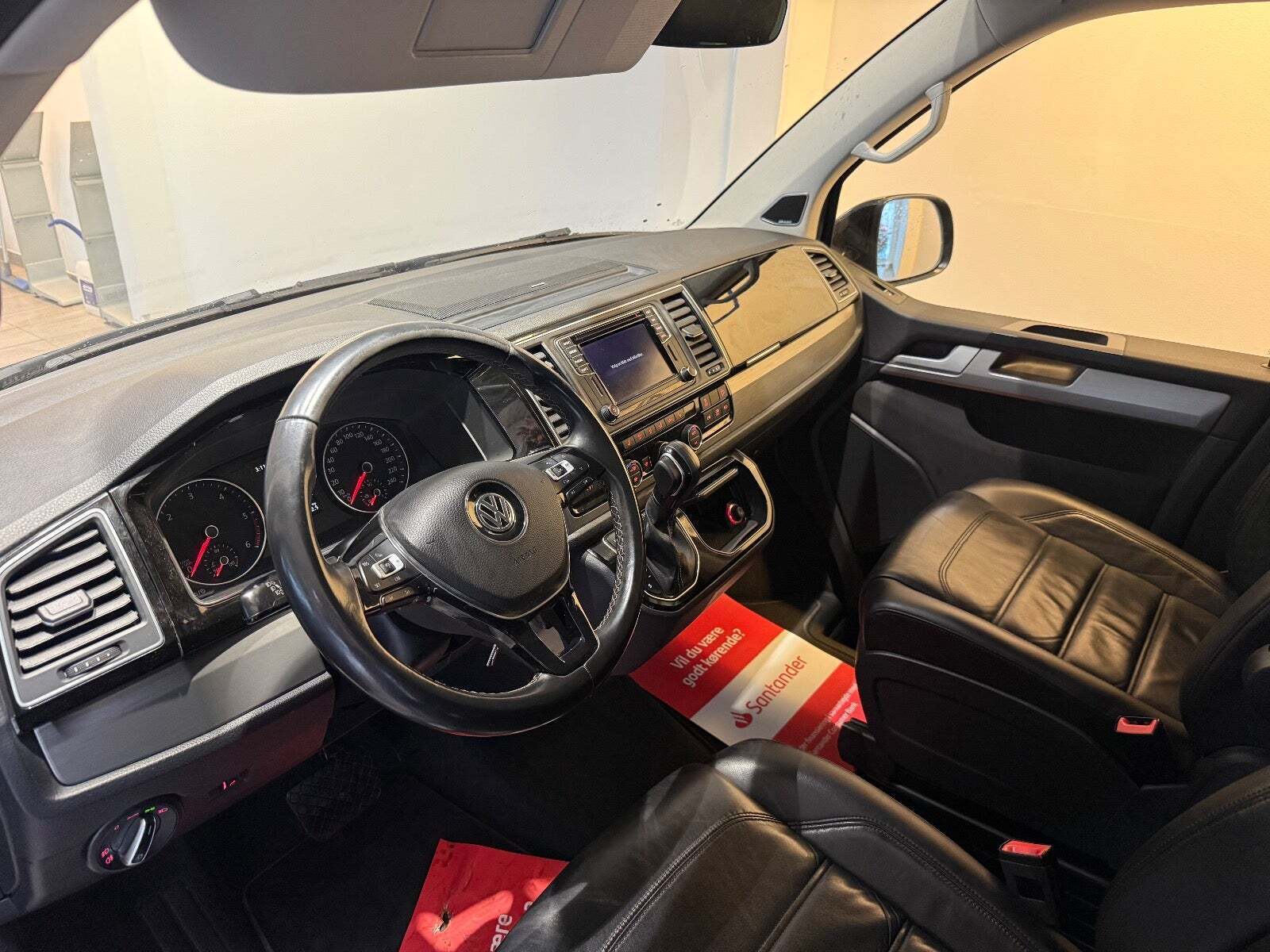 VW Multivan 2,0 TDi 204 Highline DSG 4Motion kort