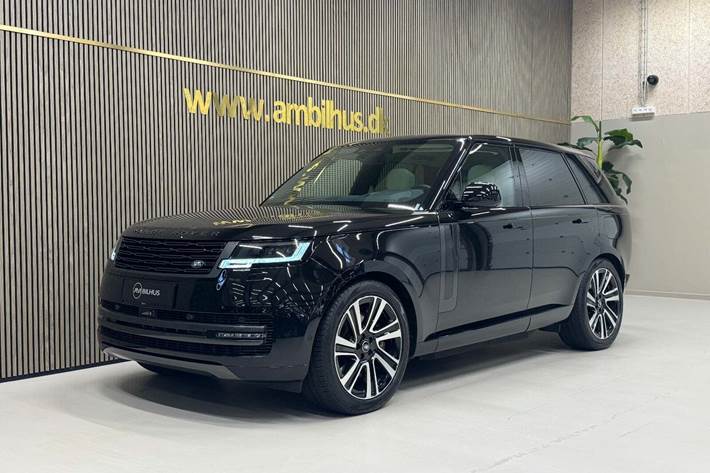 Sort Land Rover Range Rover fra 2024 set udefra
