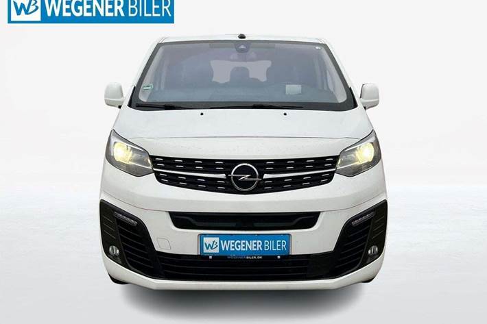 Hvid Opel Zafira-e Life fra 2021
