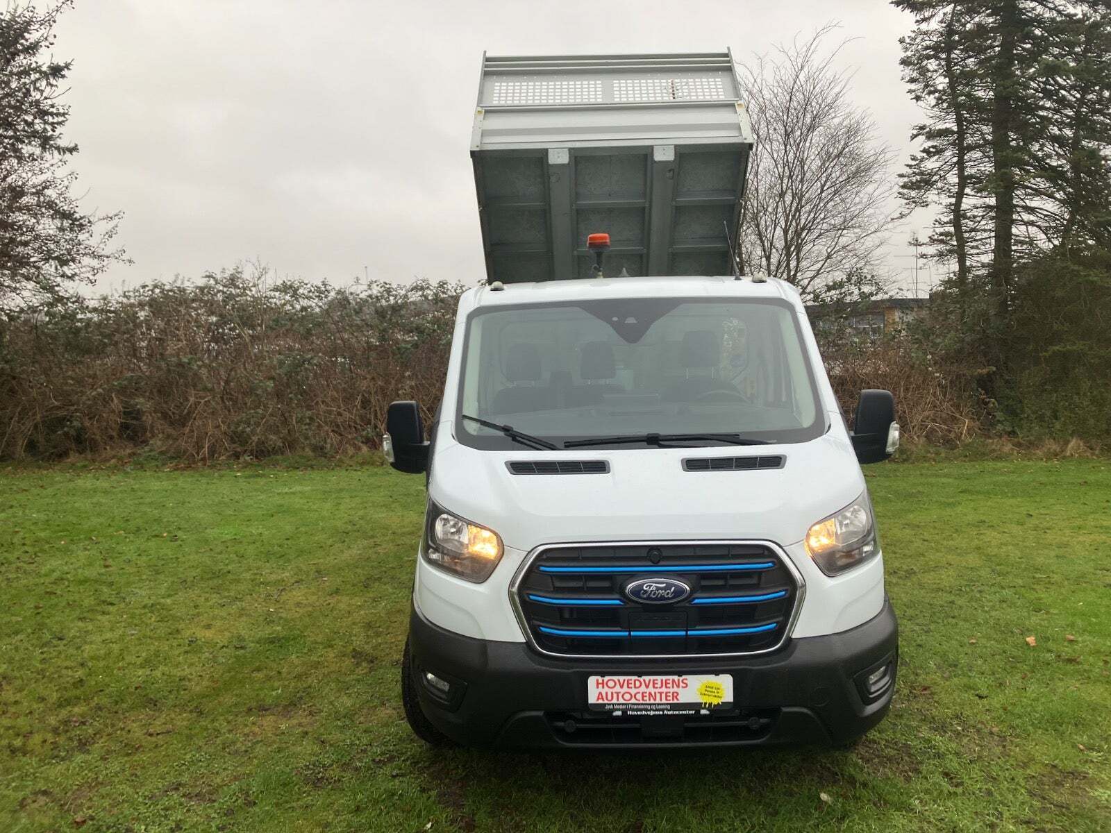 Ford E-Transit 350 L3 Chassis 68 Trend H1 RWD