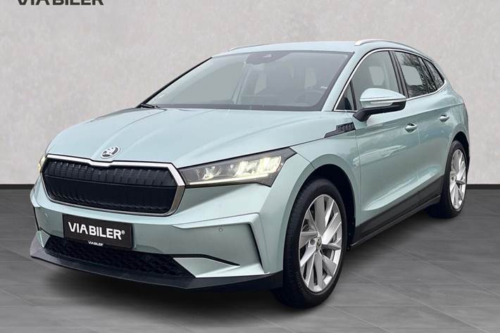 Sølv Skoda Enyaq fra 2021 set udefra