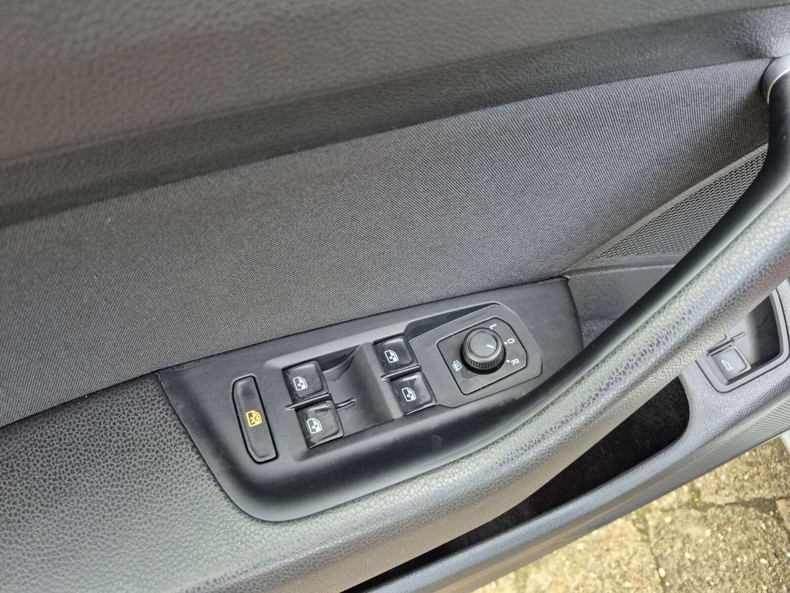 Sort VW Passat fra 2017