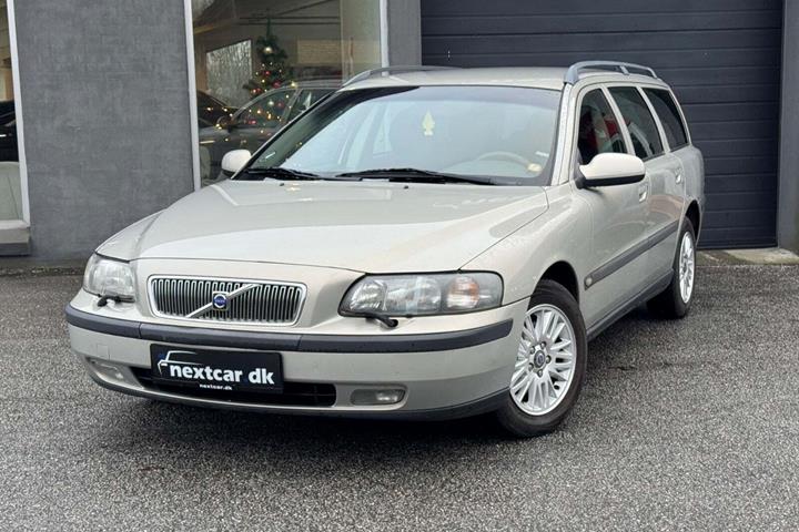 undefined Volvo V70 fra 2000 set udefra