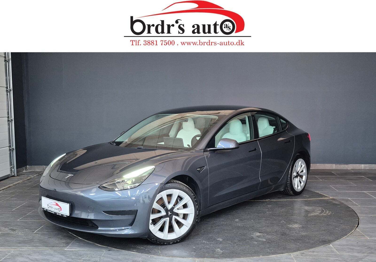 Tesla Model 3 Standard Range+ RWD