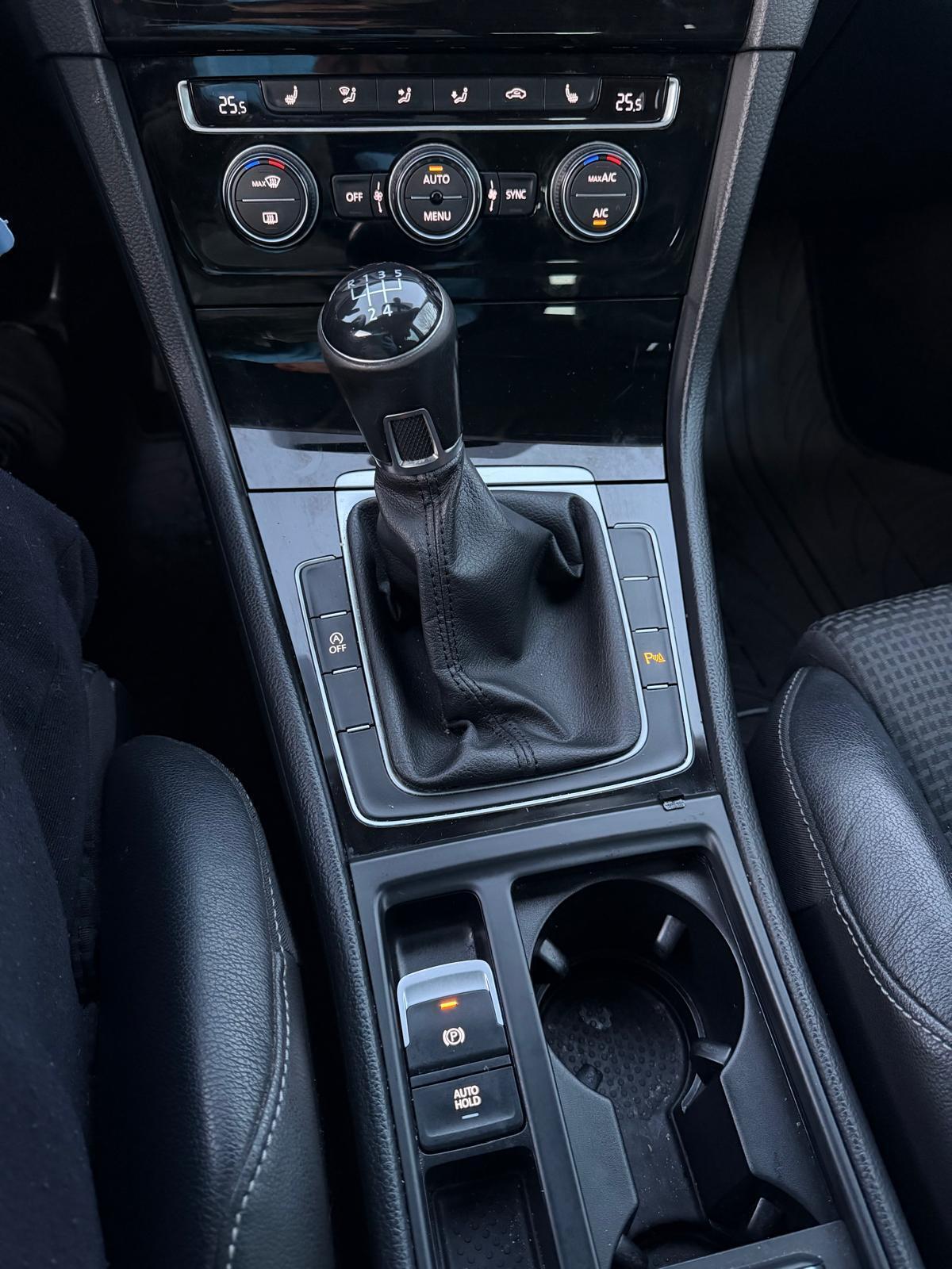 undefined VW Golf fra 2015