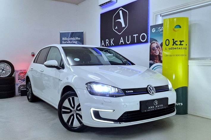 Hvid VW e-Golf VII fra 2017 set udefra