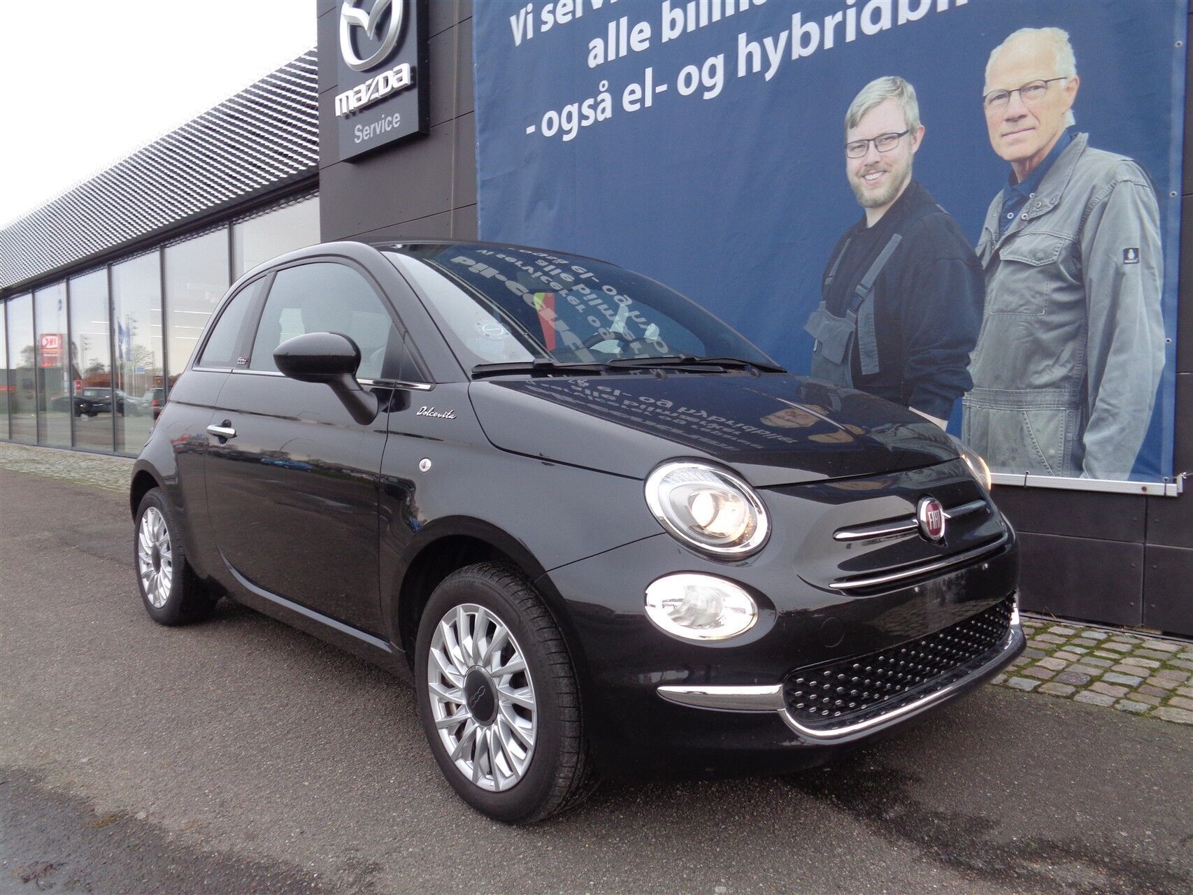 Sort Fiat 500C fra 2023