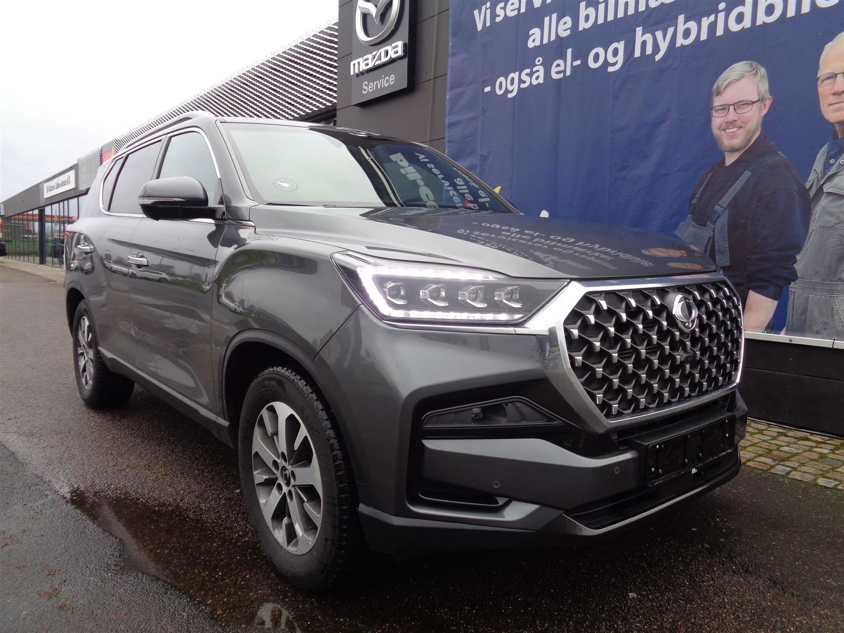 Grå SsangYong Rexton fra 2024