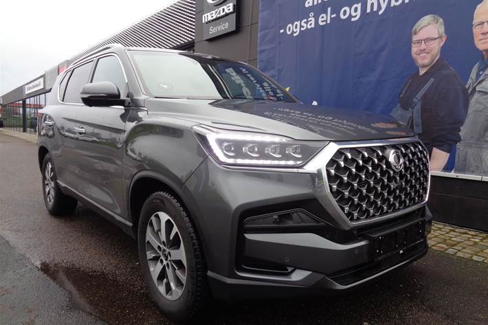 Grå SsangYong Rexton fra 2024