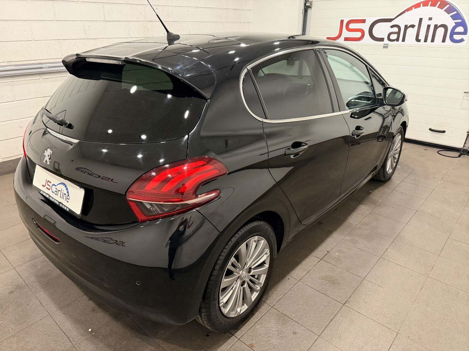 undefined Peugeot 208 fra 2017