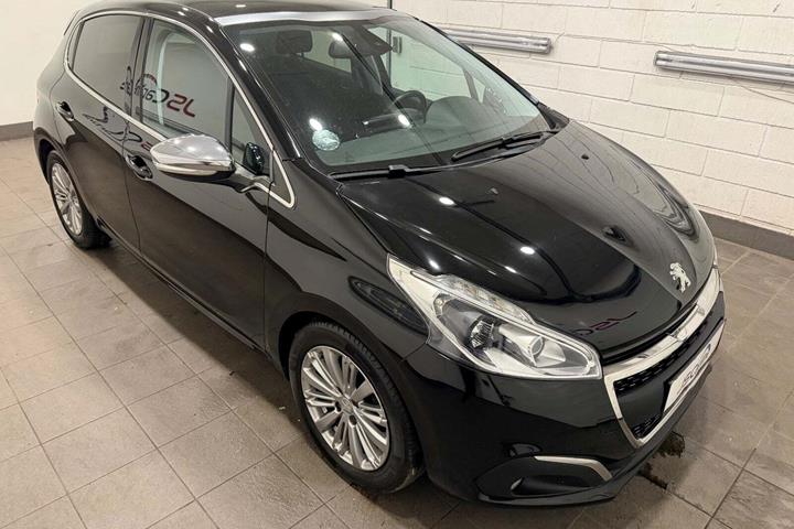 undefined Peugeot 208 fra 2017
