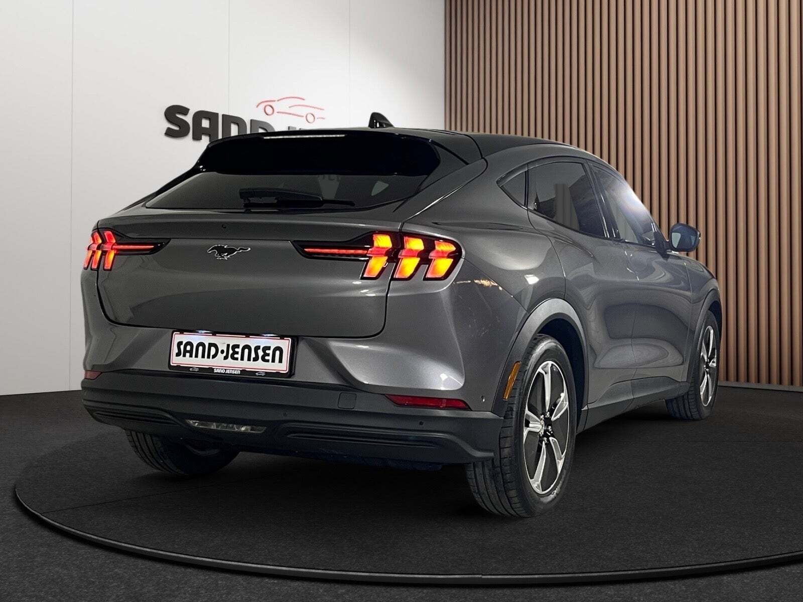 Ford Mustang Mach-E 70 Premium Standard Range AWD Van