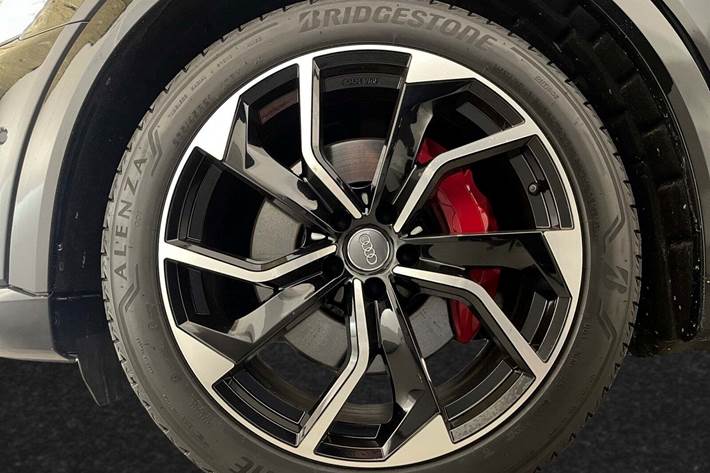 Sort Audi Q8 e-tron fra 2023