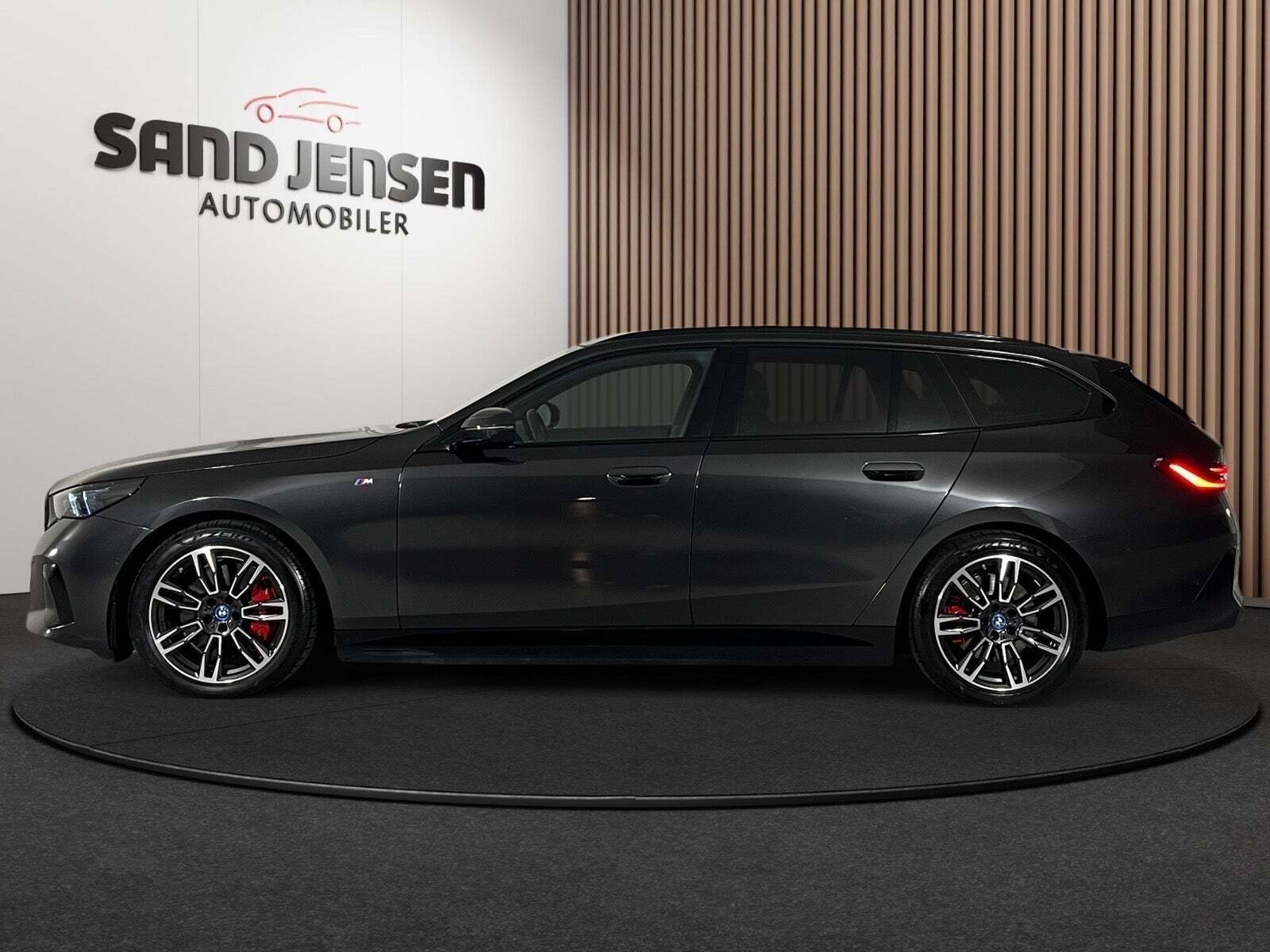 BMW i5 eDrive40 Touring M-Sport Pro Van