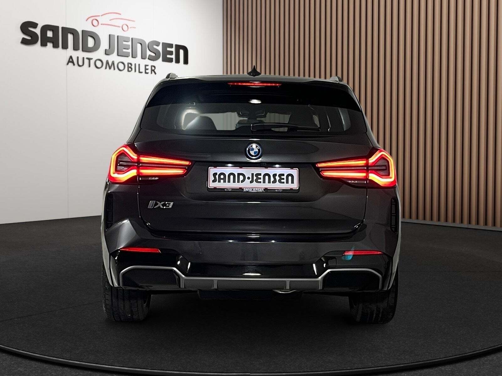 BMW iX3 Charged M-Sport