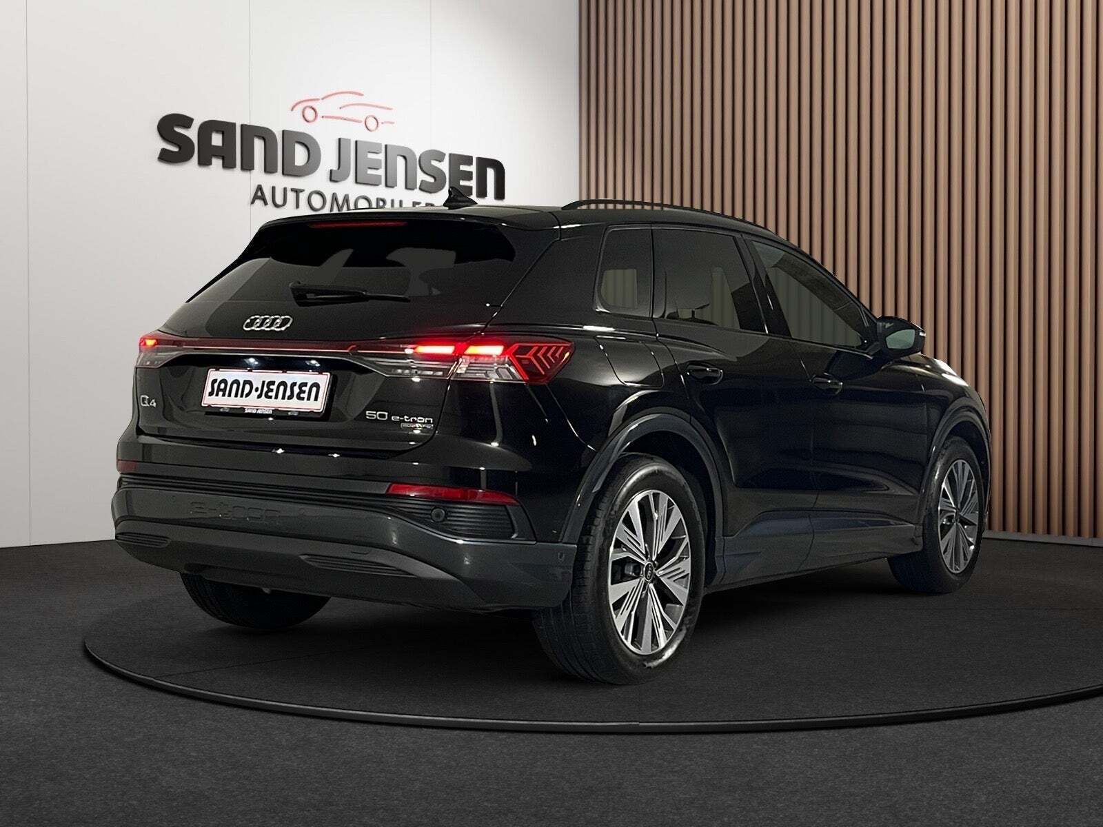 Audi Q4 e-tron 50 Attitude quattro Van