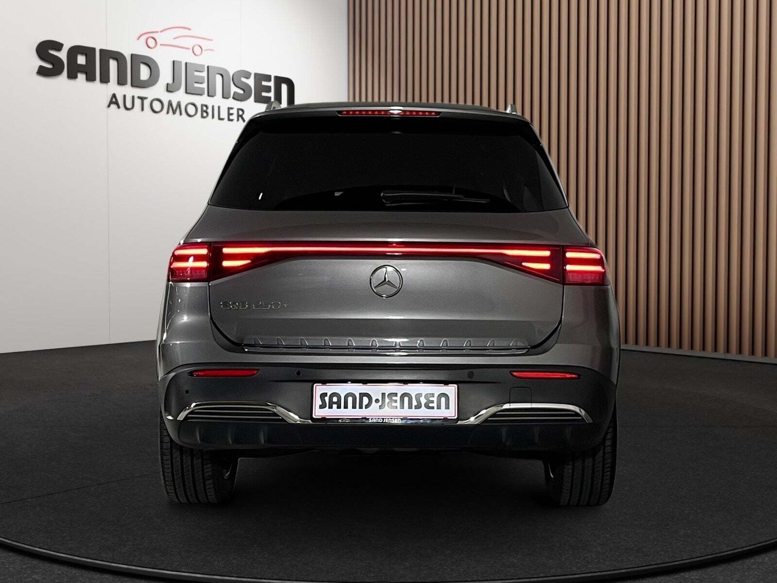 Mercedes EQB250+ AMG Edition 7prs