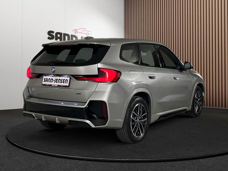 BMW iX1 xDrive30 M-Sport Van