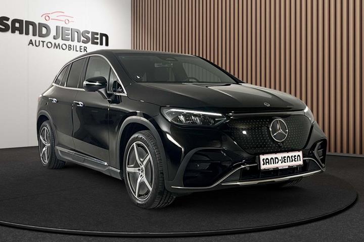 Sort Mercedes EQE350 SUV fra 2023