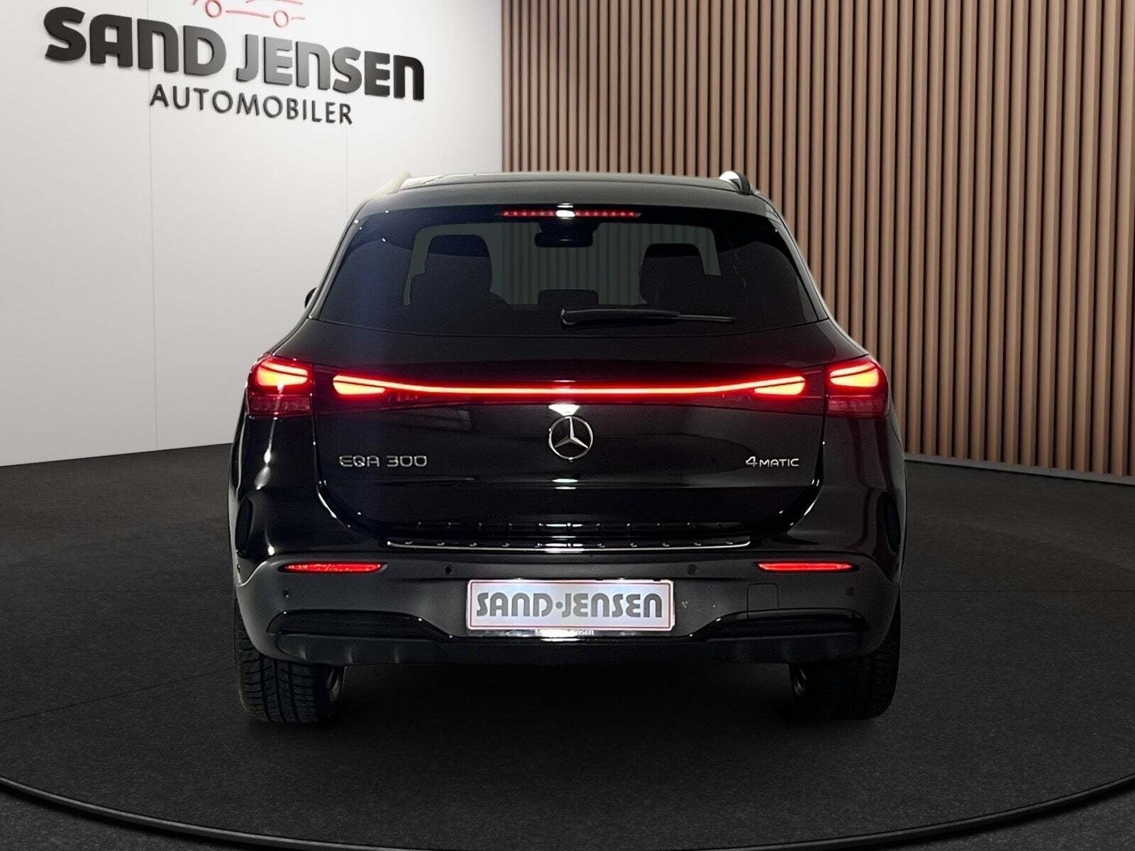 Mercedes EQA300 AMG Line 4Matic