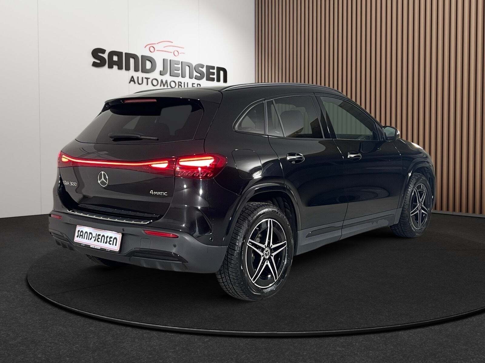 Mercedes EQA300 AMG Line 4Matic