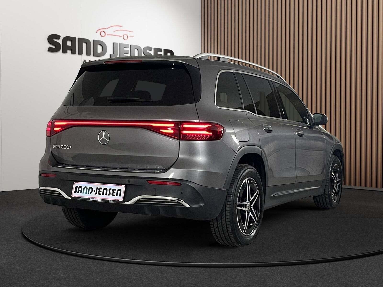 Mercedes EQB250+ AMG Edition Van