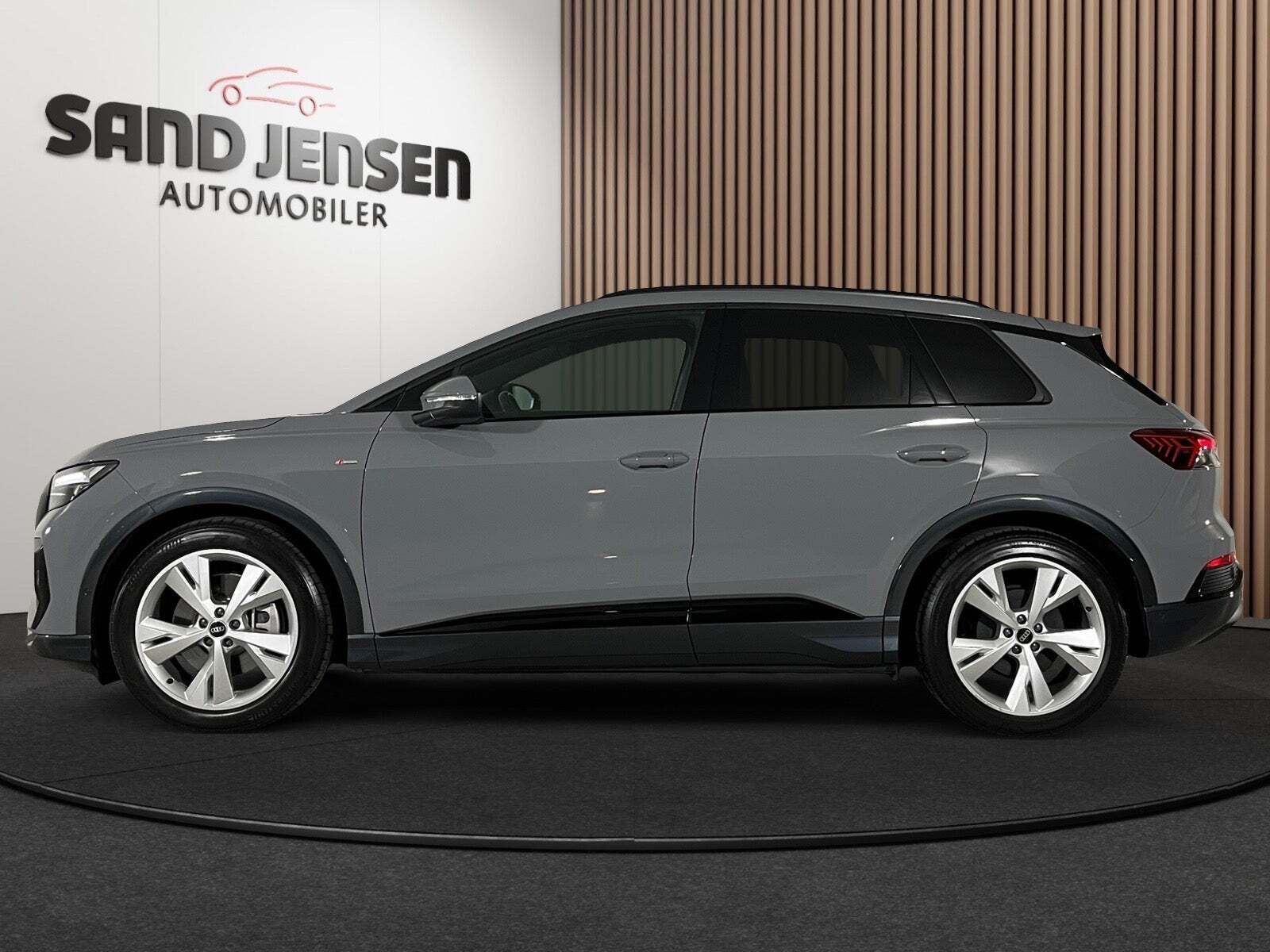 Audi Q4 e-tron 45 S-line quattro