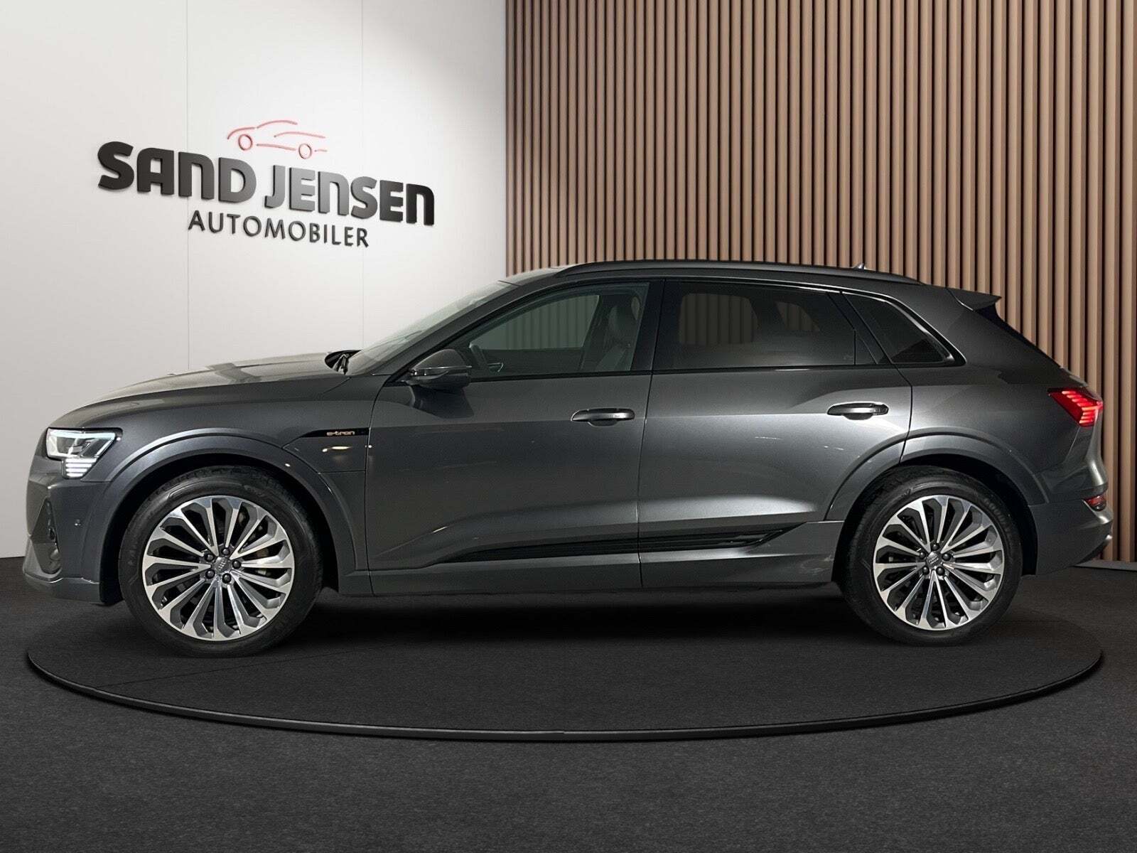 Audi e-tron 55 S-line quattro Van