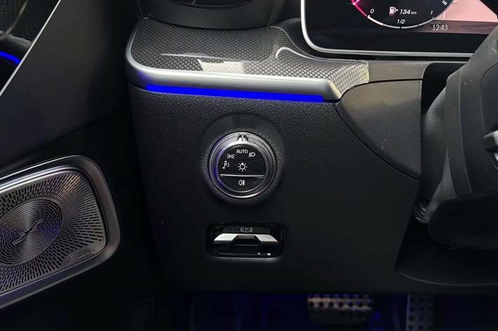 Hvid Mercedes CLE53 fra 2025