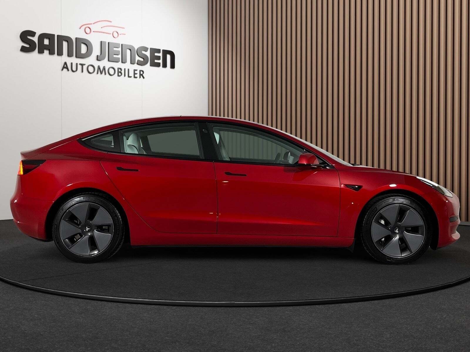 Tesla Model 3 Standard Range+ RWD