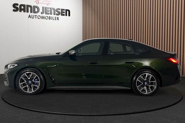 Grøn BMW i4 fra 2024