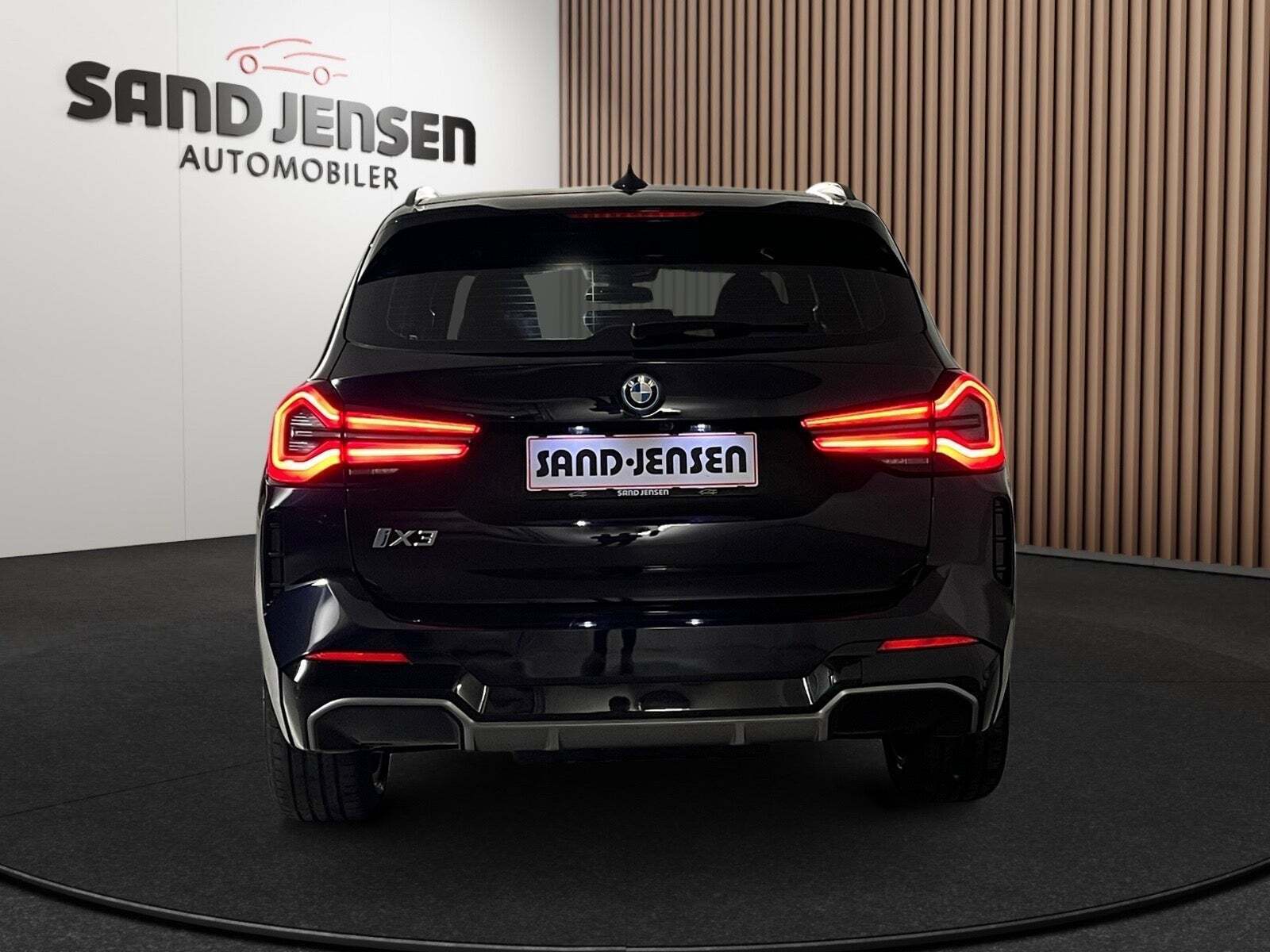 BMW iX3 Charged M-Sport Van