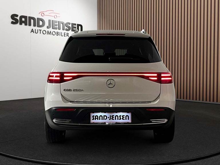 Mercedes EQB250+ Progressive Van