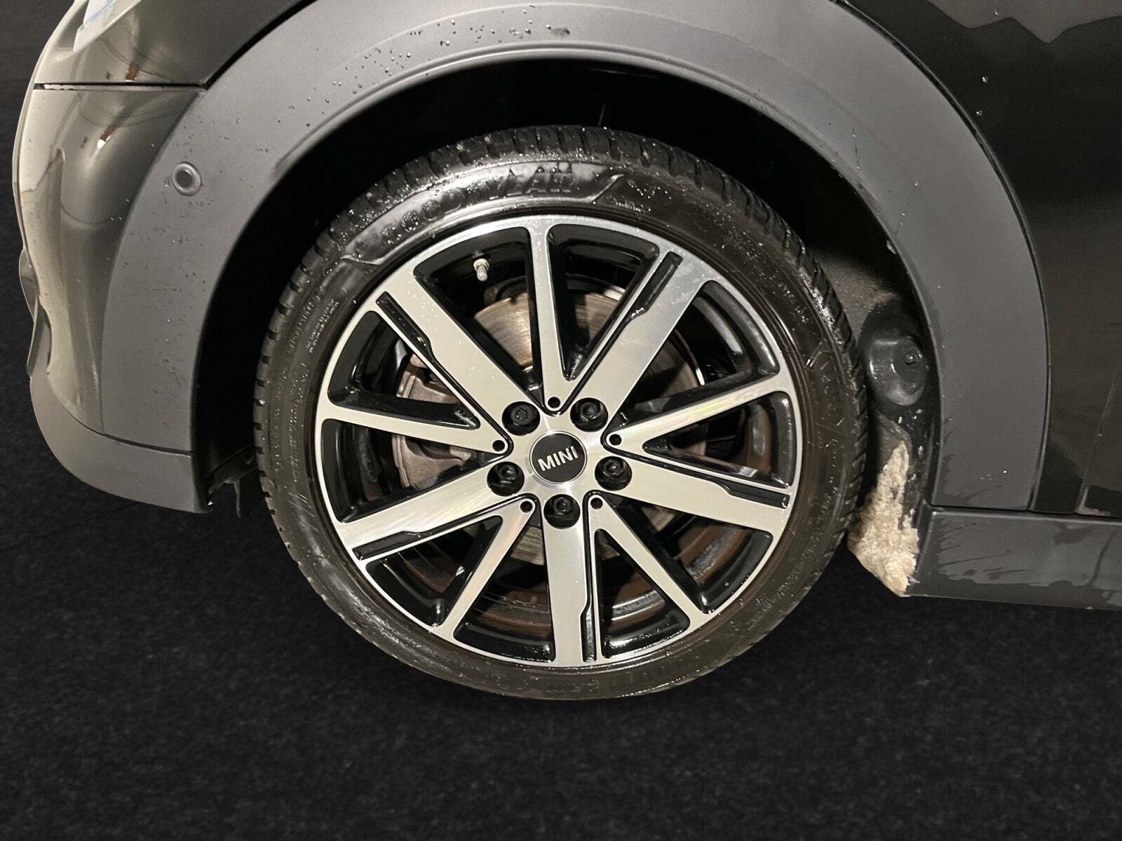 Sort Mini Cooper S fra 2024