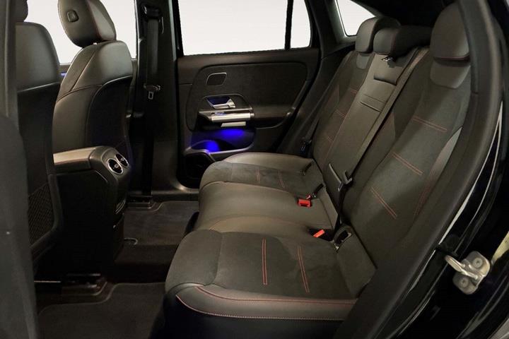Sort Mercedes EQA250 fra 2024