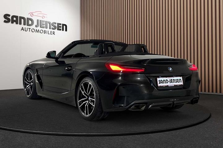 Sort BMW Z4 fra 2020