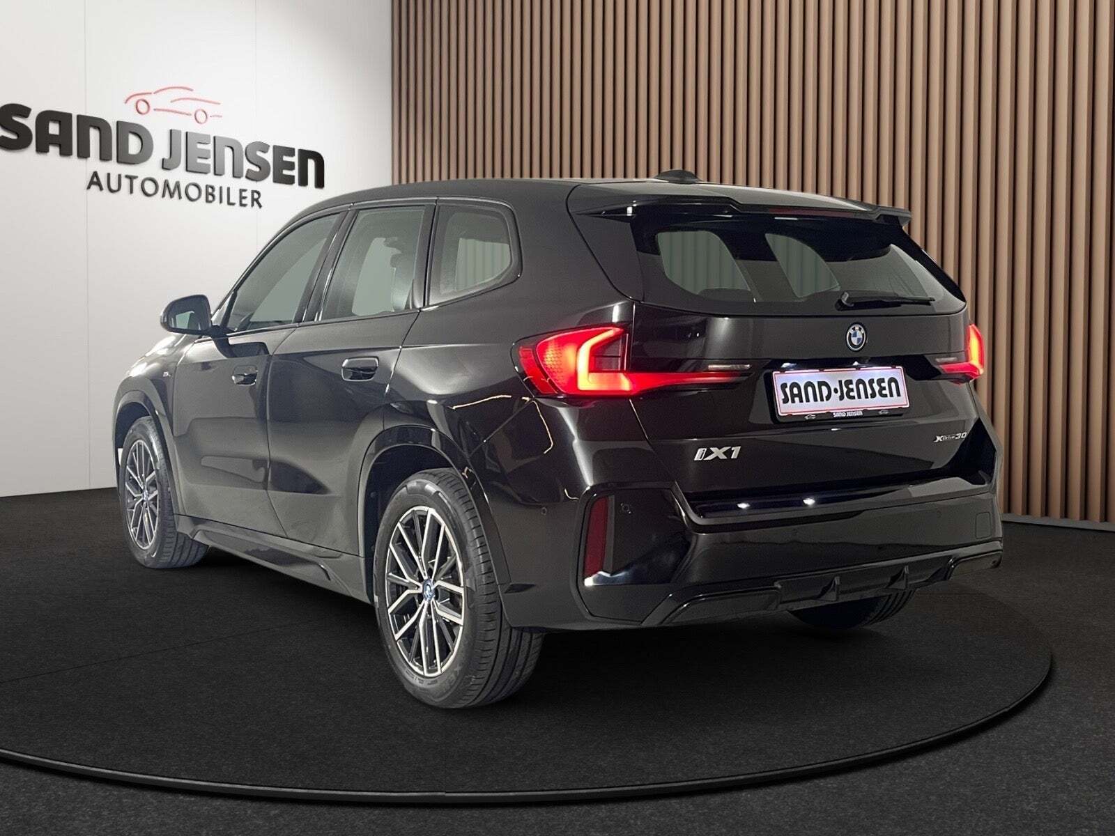 BMW iX1 xDrive30 M-Sport