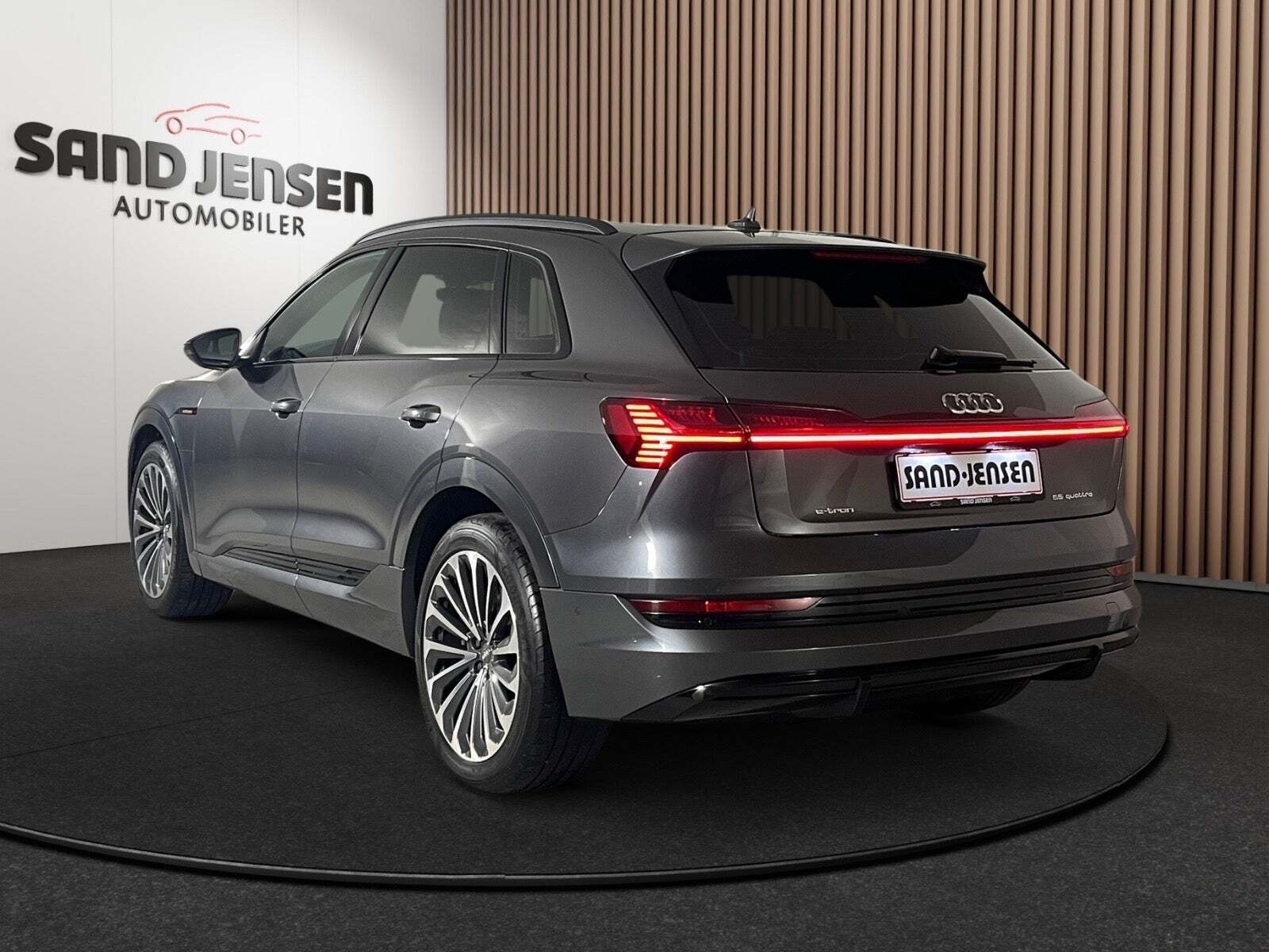 Audi e-tron 55 S-line quattro