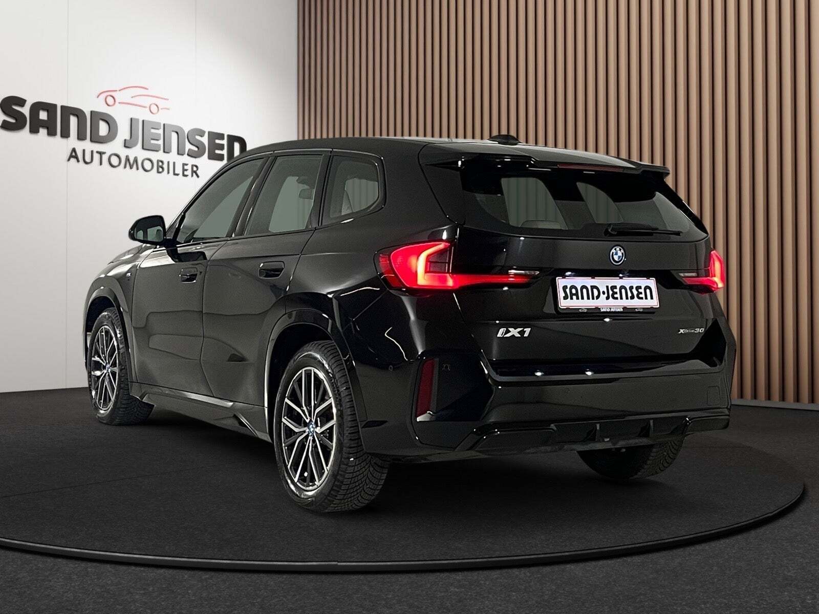 BMW iX1 xDrive30 M-Sport