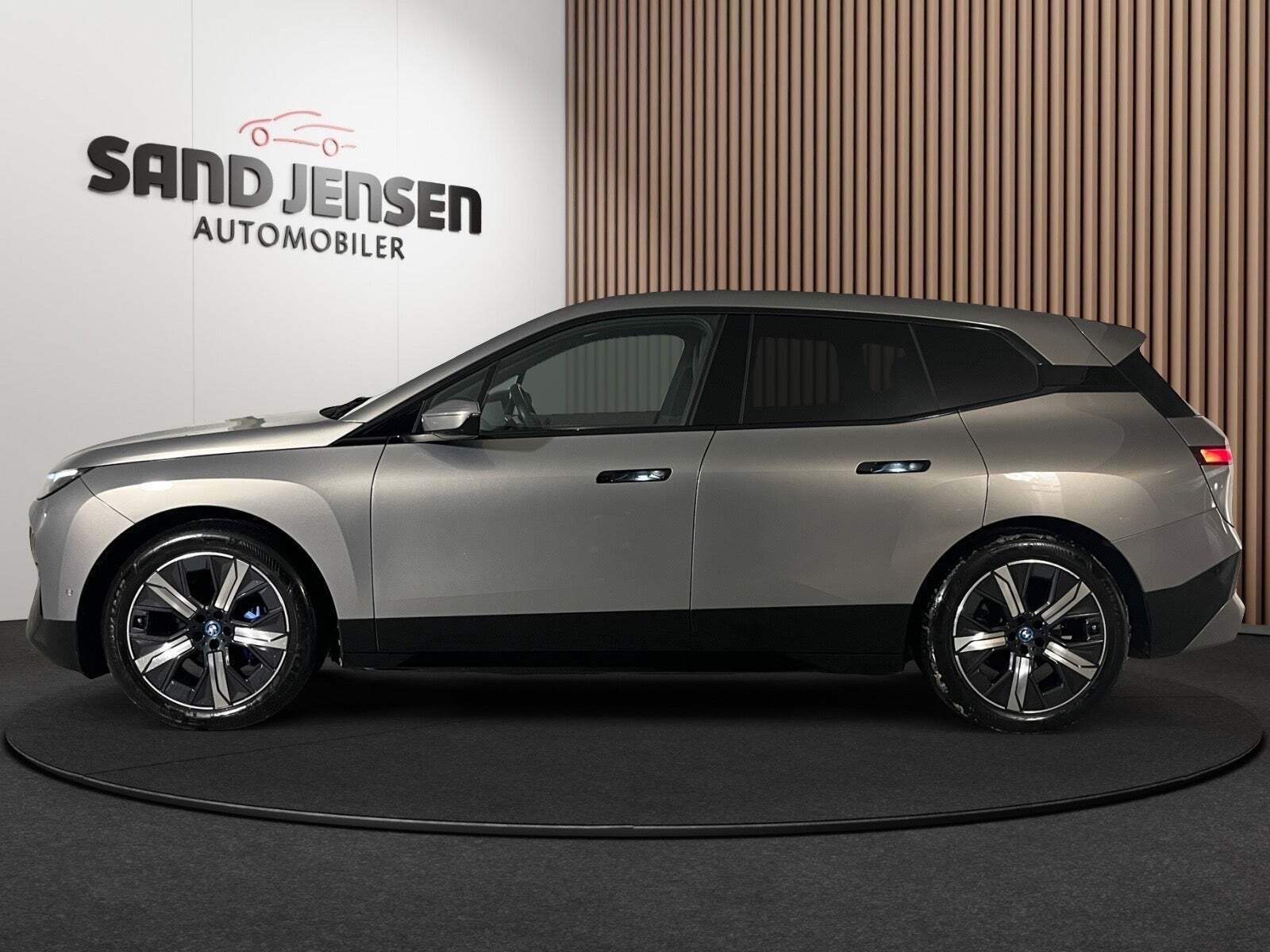 BMW iX xDrive50 Supercharged