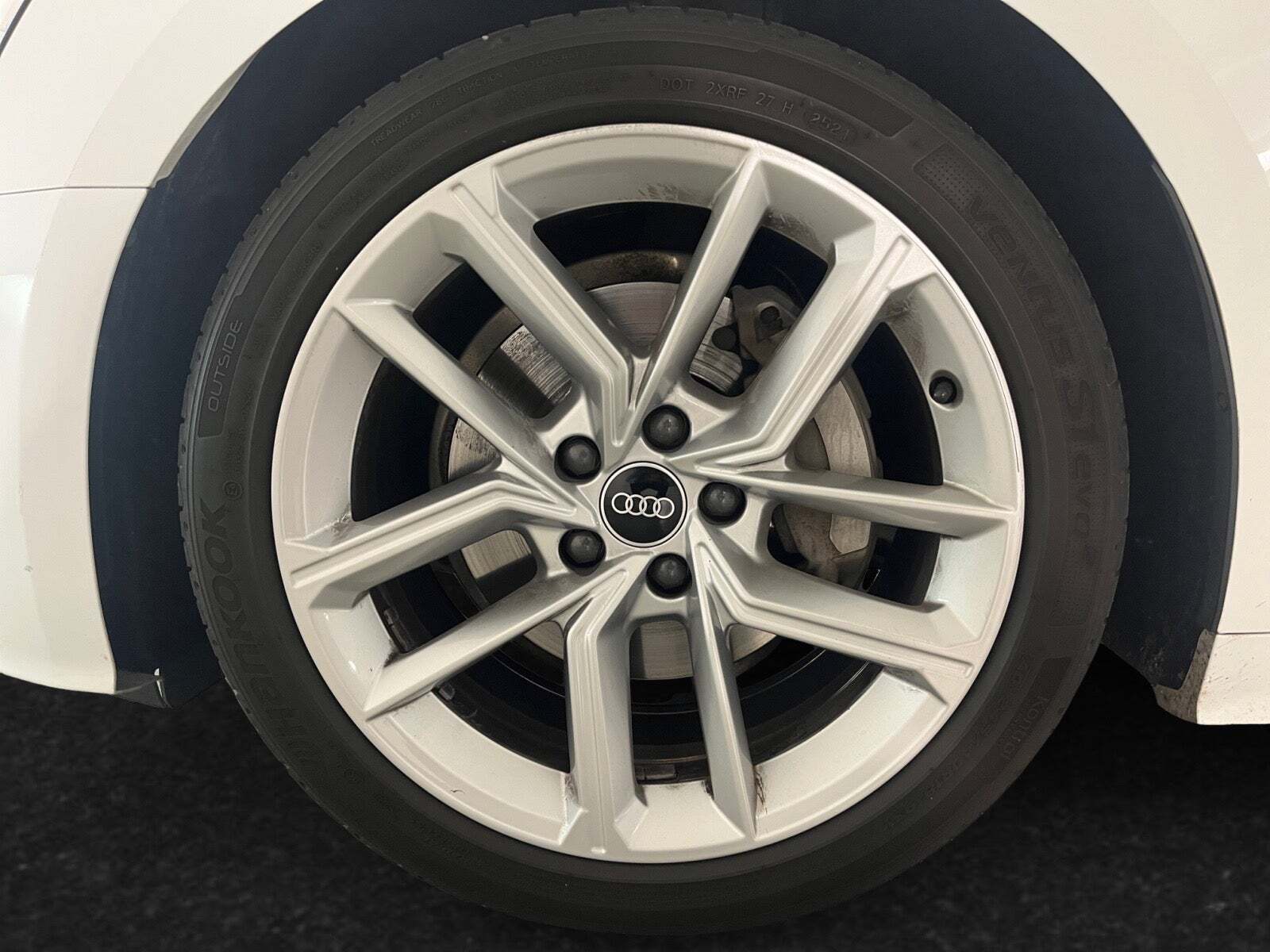 Hvid Audi A5 fra 2022