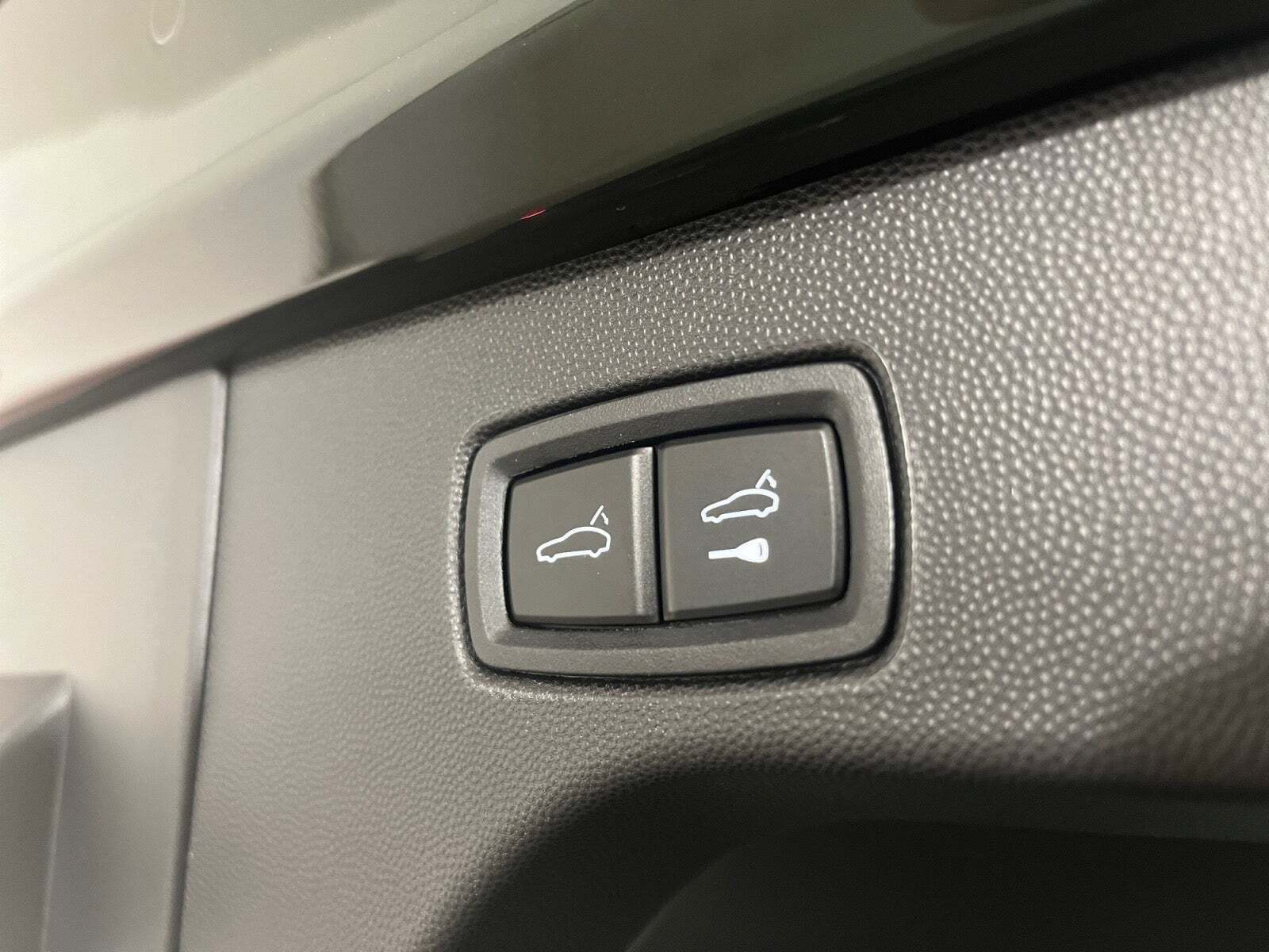 Grøn Porsche Macan fra 2025