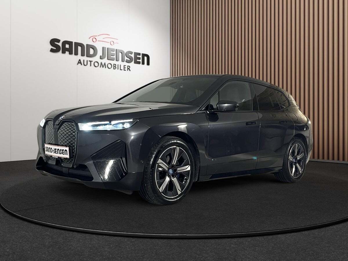 BMW iX xDrive40