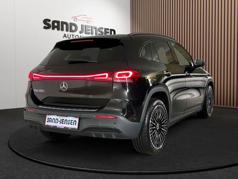 Mercedes EQA250 AMG Line Van