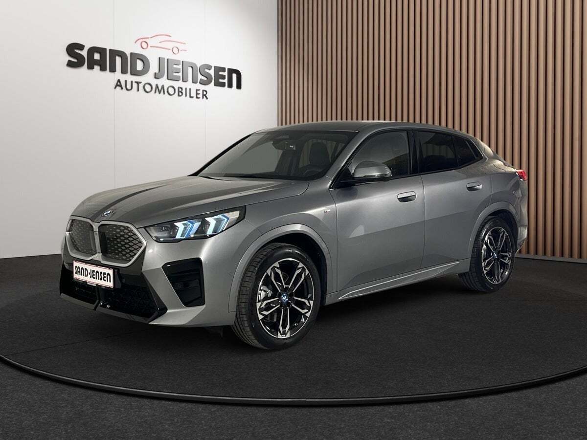 BMW iX2 xDrive30 M-Sport Van