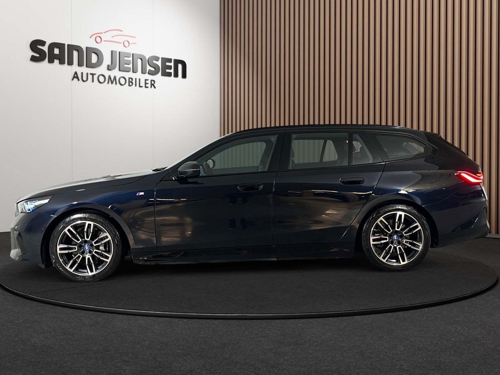 BMW i5 eDrive40 Touring M-Sport Van