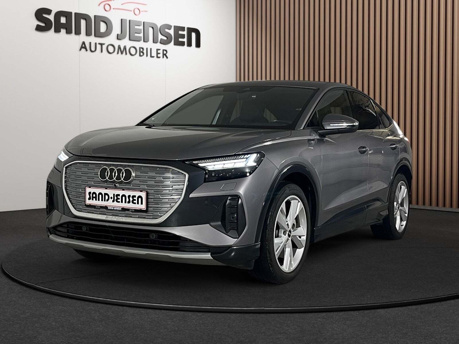 Audi Q4 e-tron 50 S-line Sportback quattro Van