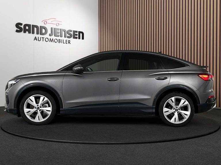 Audi Q4 e-tron 50 S-line Sportback quattro Van