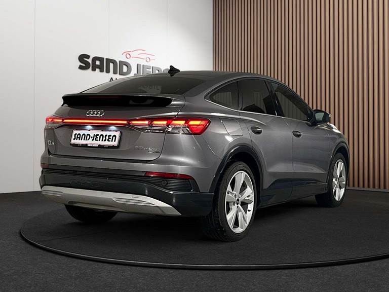 Audi Q4 e-tron 50 S-line Sportback quattro Van